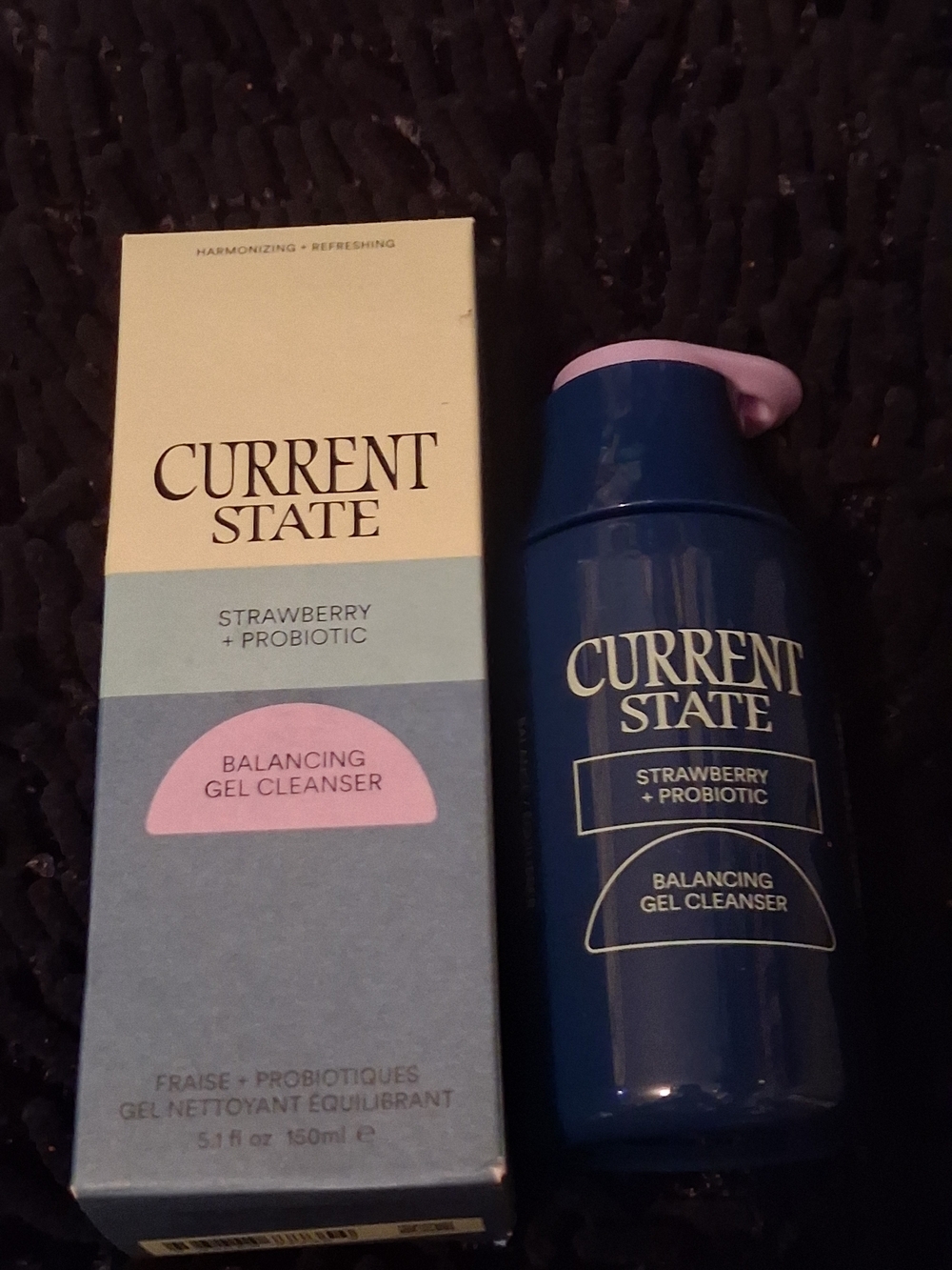 Strawberry + Probiotic Balancing Gel Cleanser — Blue with Pink Cap
